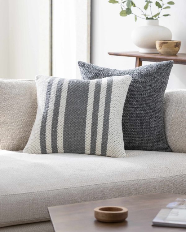 Vadin Throw Pillow Fashion - Image 4